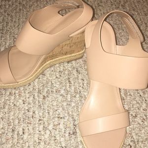 Nude wedges Charles David